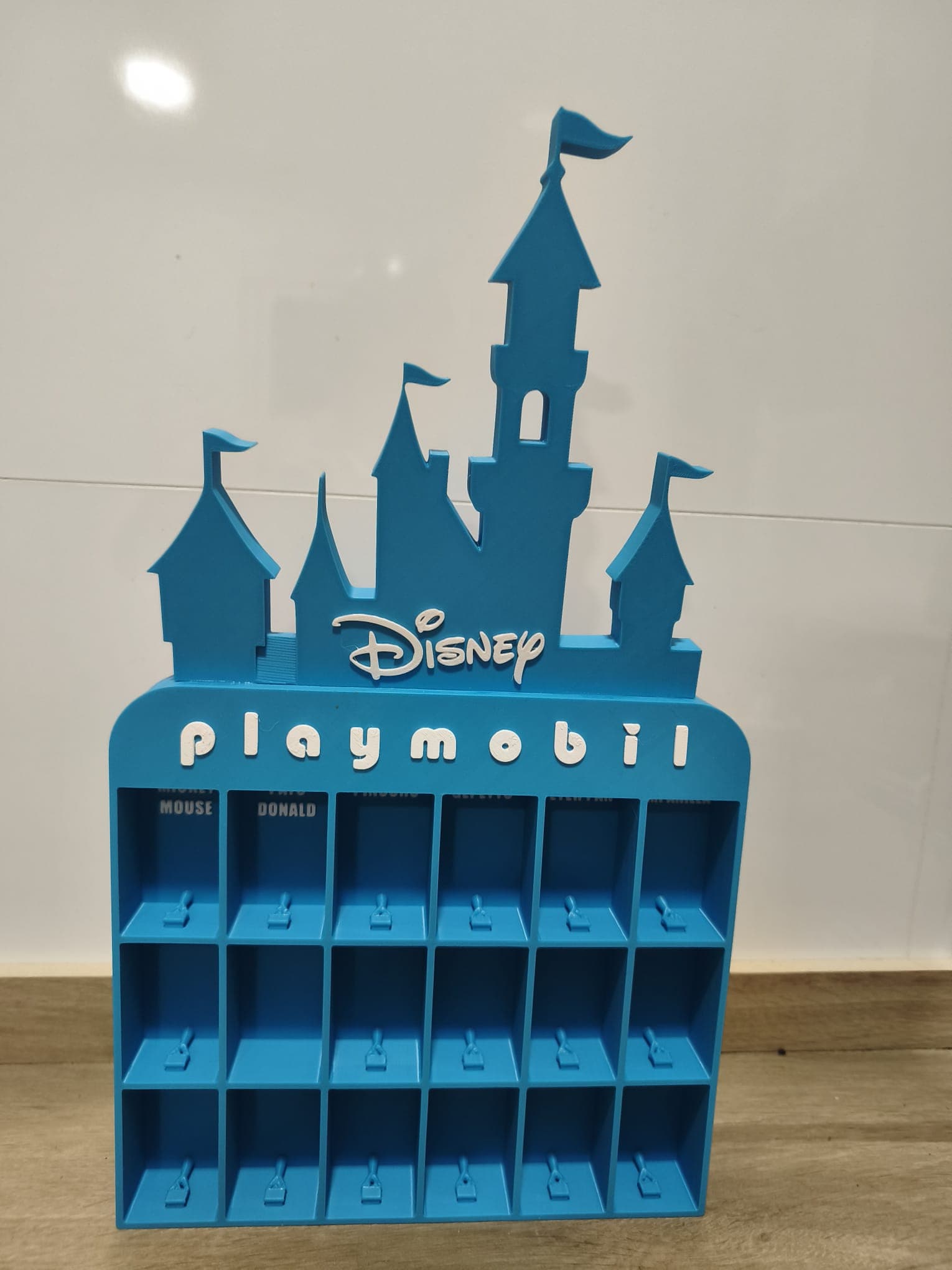 Expositor Castillo Disney para Figuras Playmobil (Colección Kinder)